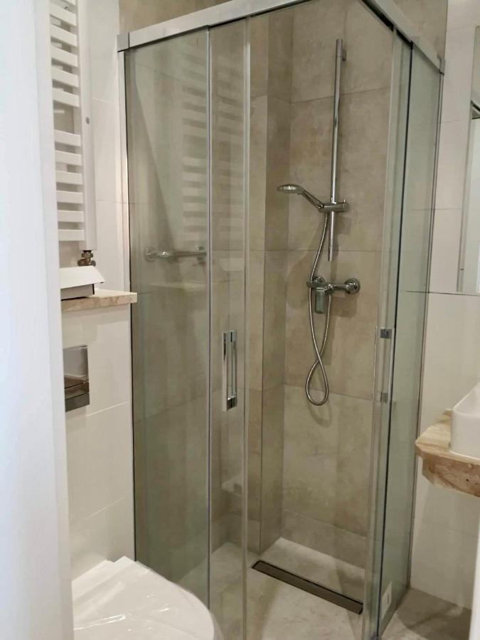 סלאופסק Hotel Piast מראה חיצוני תמונה